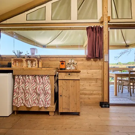 אתר קמפינג Tenda Glamping Vicino Al Mare *