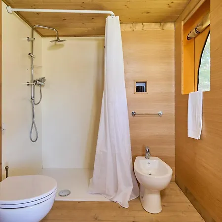 אתר קמפינג Tenda Glamping Vicino Al Mare *